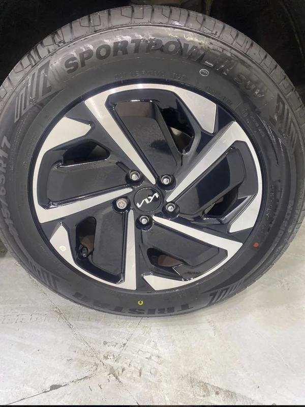 Kia Sportage (2023) — foto 28 van 61