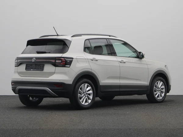 VOLKSWAGEN T-Cross (2024) — foto 10 van 17