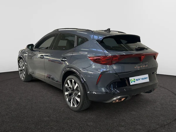 CUPRA Formentor e-Hybrid (PHEV) (2025) — foto 18 van 24