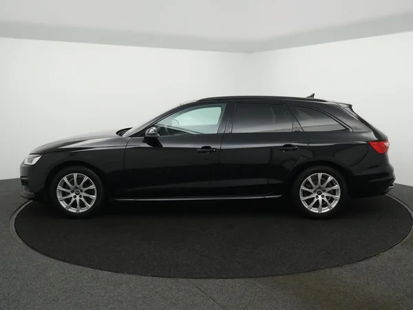 AUDI A4 Avant (2023) — foto 28 van 30