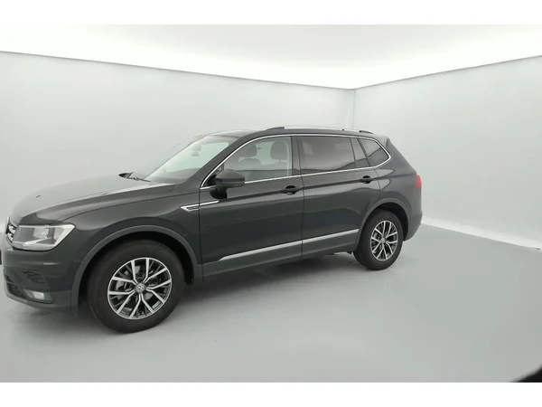 VOLKSWAGEN Tiguan Allspace (2021) — foto 4 van 36