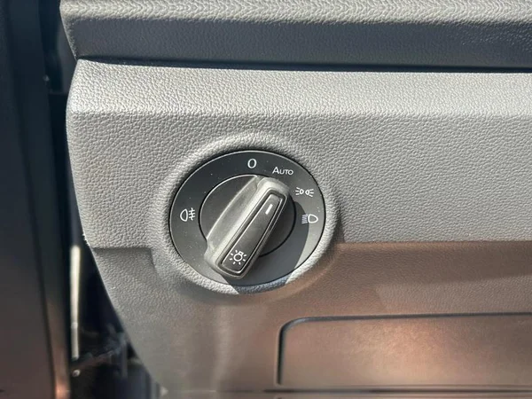 VOLKSWAGEN T-Roc (2023) — foto 21 van 31