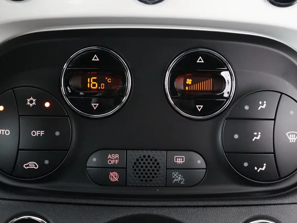 FIAT 500C (2022) — foto 16 van 26