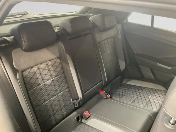 VOLKSWAGEN T-Roc (2024) — foto 11 van 22
