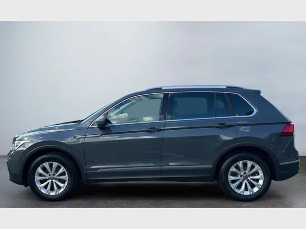 Volkswagen Tiguan (2023) — foto 28 van 33