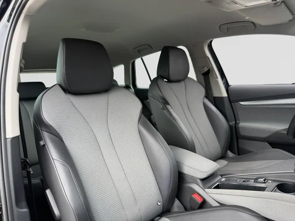 SKODA Enyaq (2021) — foto 18 van 19