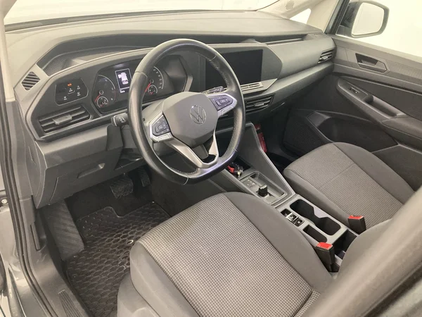 VOLKSWAGEN Caddy (2024) — foto 9 van 36