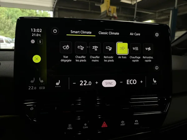 VOLKSWAGEN ID.3 (2023) — foto 20 van 22