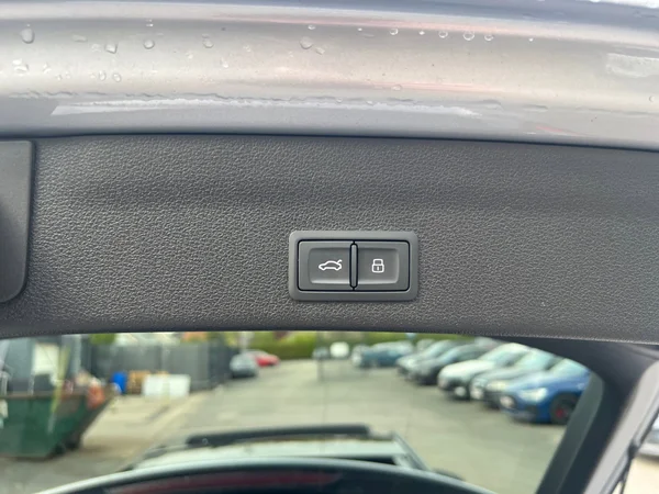 AUDI A6 Avant PHEV (2021) — foto 23 van 24