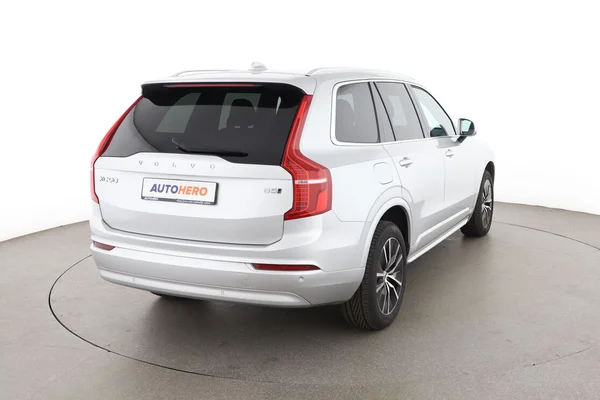 Volvo XC90 (2021) — foto 12 van 16