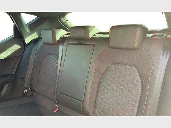 Seat Leon (2024) — foto 2 van 20