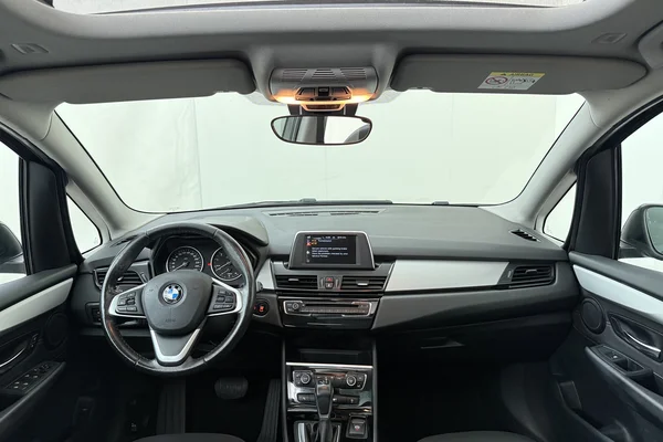 BMW 2 Gran Tourer (F46) (2017) — foto 27 van 27