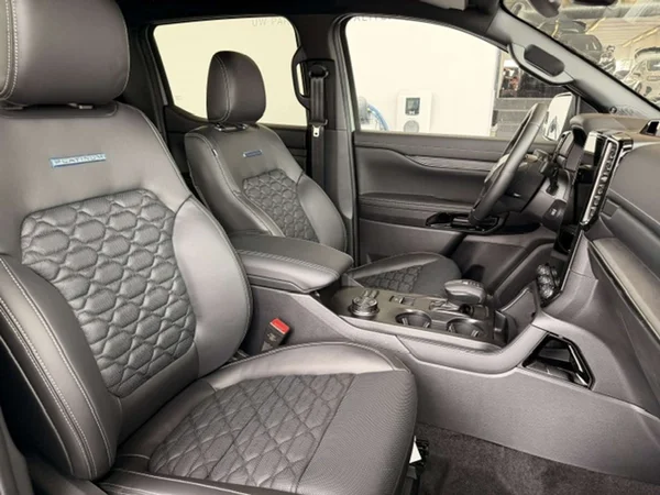 Ford Ranger — foto 2 van 22