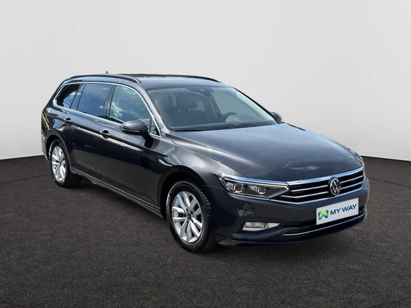 VOLKSWAGEN Passat Variant (2022) — foto 16 van 21