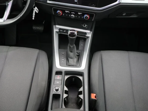 Audi Q3 (2024) — foto 7 van 27