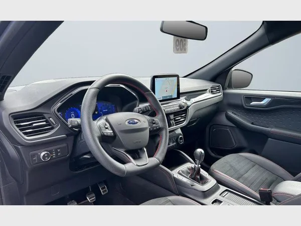 Ford Kuga (2021) — foto 28 van 29