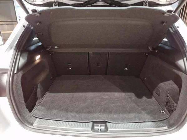 MERCEDES-BENZ B-Class (W247) (2019) — foto 13 van 22
