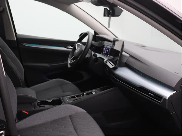 VOLKSWAGEN Golf VIII (2025) — foto 17 van 19
