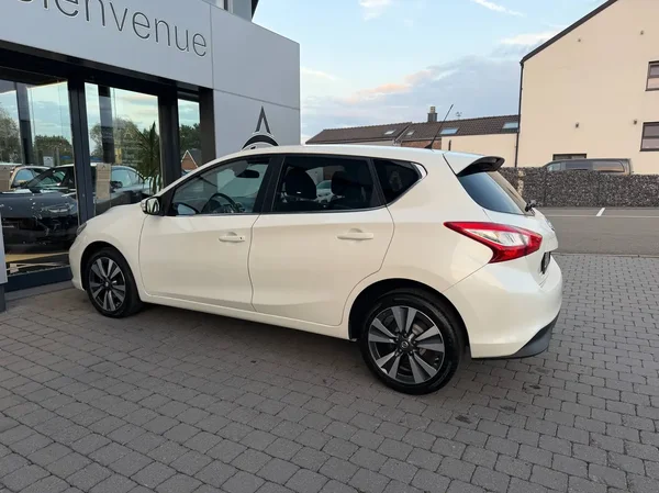 Nissan Pulsar (2017) — foto 10 van 20