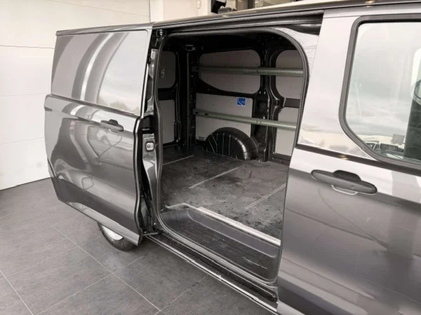 Ford Transit Custom (2025) — foto 21 van 21