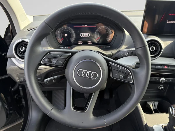 AUDI Q2 (2025) — foto 2 van 23