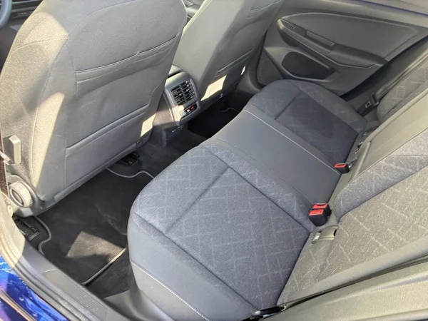 VOLKSWAGEN Golf VIII (2024) — foto 5 van 22