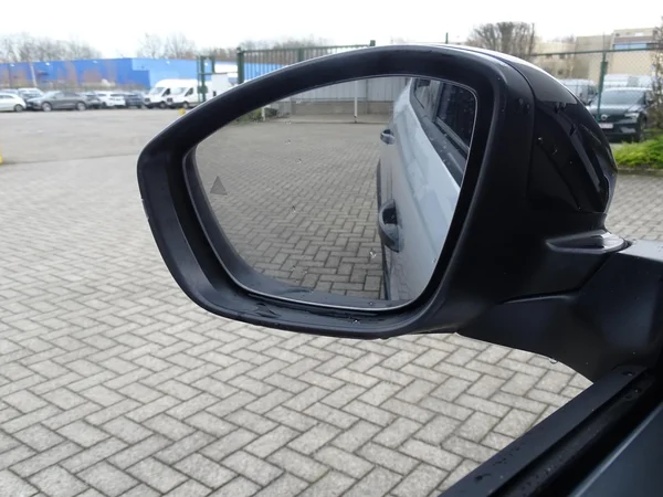 Opel Frontera (2025) — foto 9 van 22