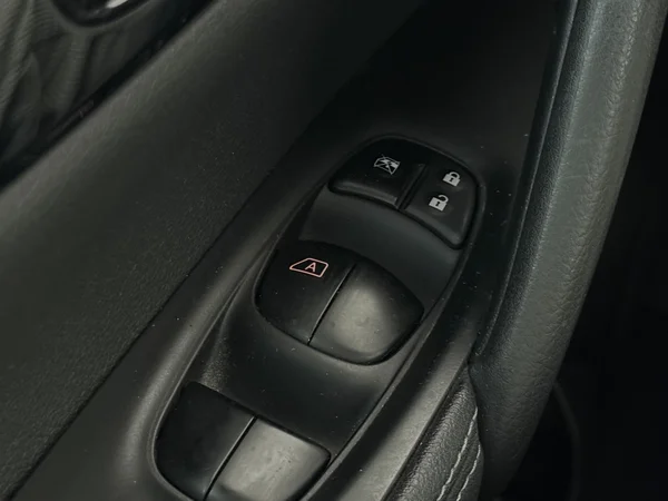 NISSAN Qashqai (2017) — foto 20 van 28