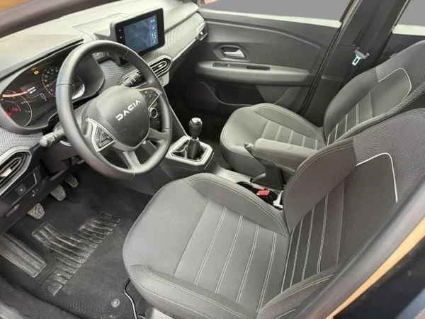 Dacia Sandero Stepway (2025) — foto 16 van 16