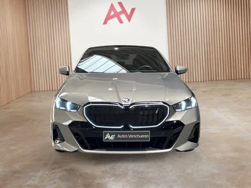 BMW i5 58ca921c-5efd-49a0-a5c6-005cbc439e96