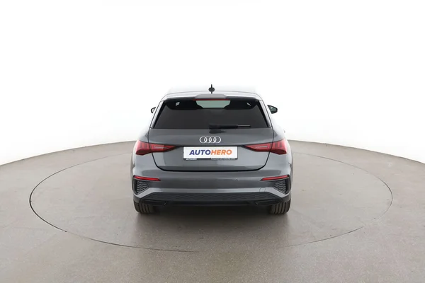 Audi A3 (2022) — foto 11 van 16