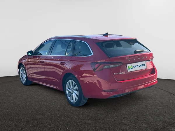 SKODA Octavia Combi (2024) — foto 7 van 17