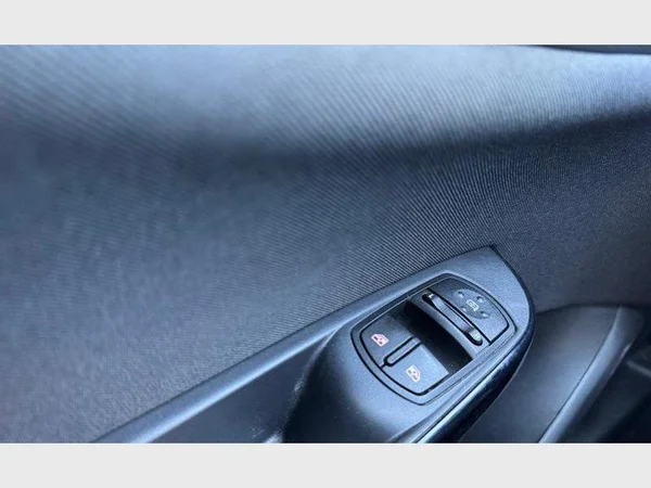 Opel Corsa (2019) — foto 4 van 24