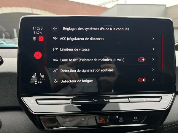 VOLKSWAGEN ID.3 (2023) — foto 10 van 22