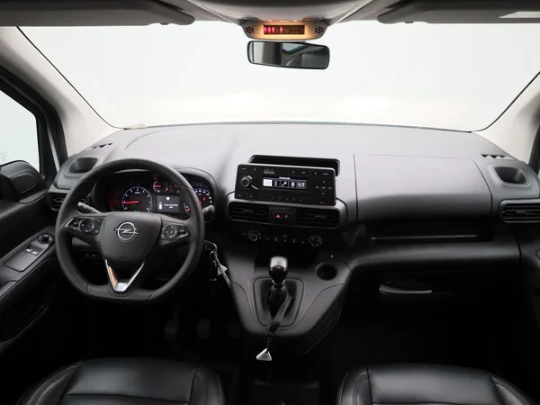Opel Combo Life (2022) — foto 22 van 34