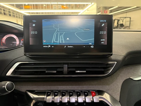 Peugeot 3008 (2022) — foto 14 van 30