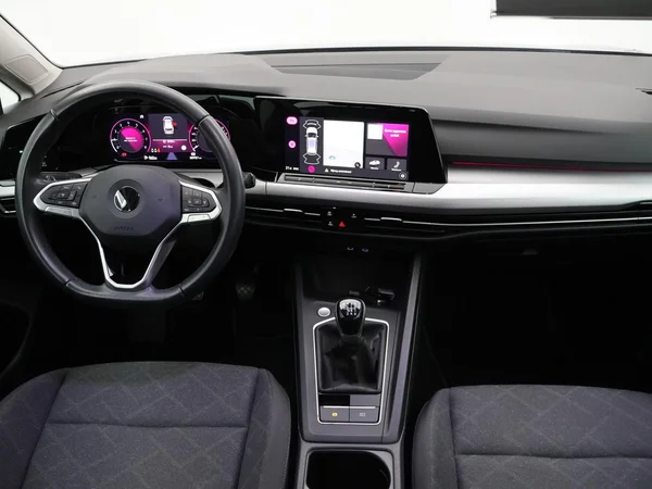 VOLKSWAGEN Golf VIII SW (2022) — foto 10 van 23