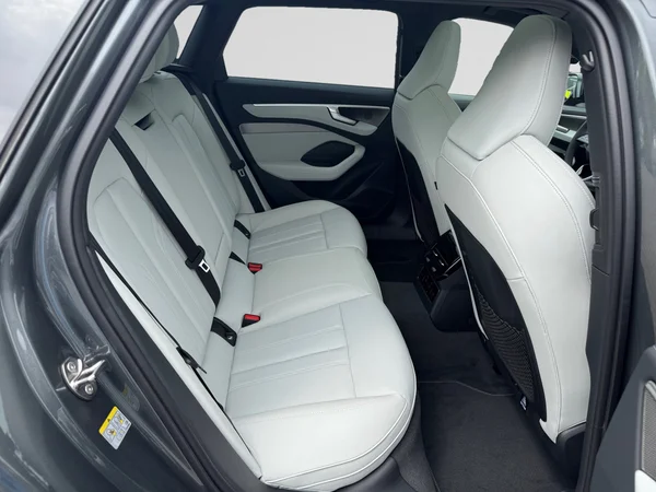 AUDI A6 Avant (2025) — foto 9 van 24