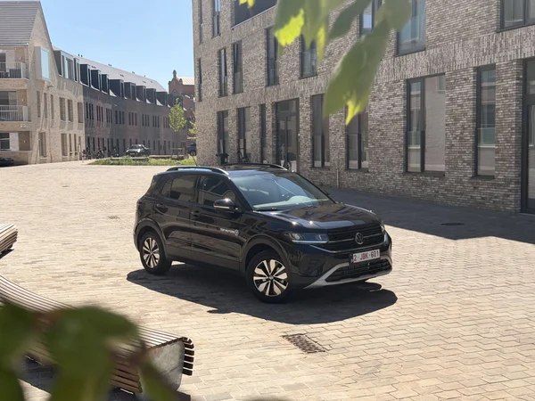 VOLKSWAGEN T-Cross (2025) — foto 12 van 19