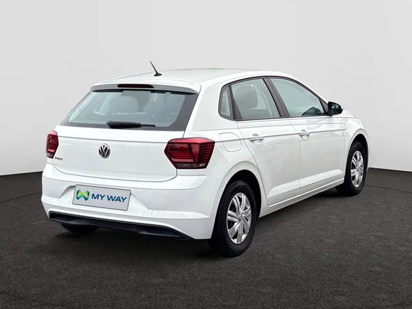 VOLKSWAGEN Polo (2017) — foto 14 van 18