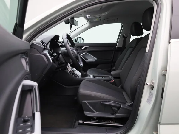 Audi Q3 (2022) — foto 3 van 40