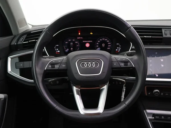 Audi Q3 (2021) — foto 4 van 29