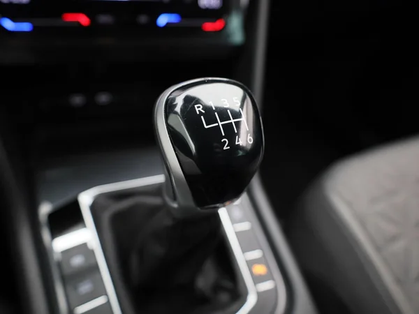 Volkswagen Tiguan (2023) — foto 28 van 43