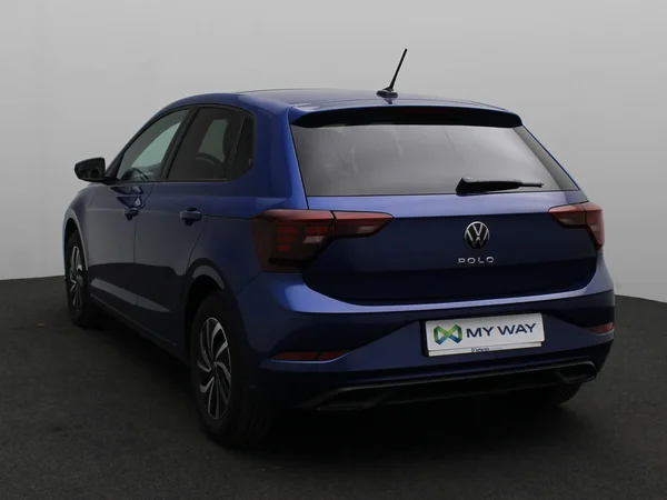 VOLKSWAGEN Polo (2023) — foto 18 van 23