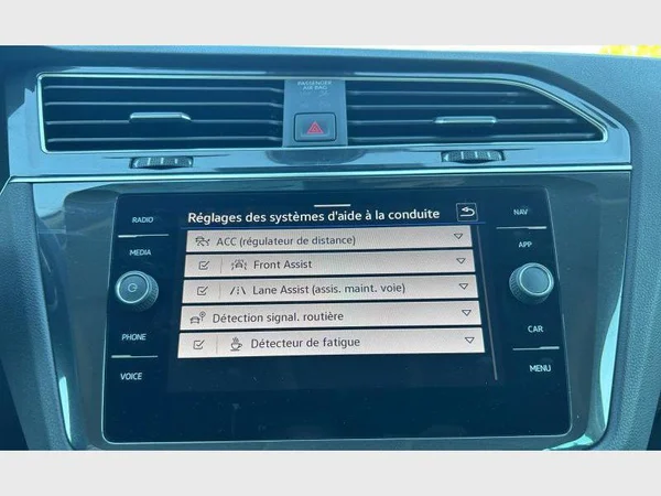 Volkswagen Tiguan (2022) — foto 8 van 29