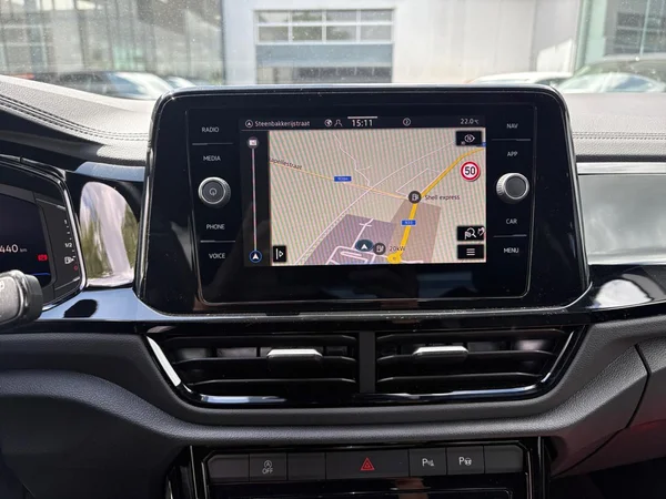 VOLKSWAGEN T-Roc (2025) — foto 4 van 23