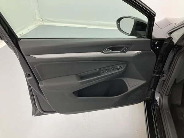 VOLKSWAGEN Golf Variant VIII (2021) — foto 14 van 36