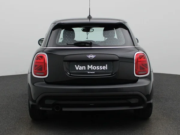 MINI One (2022) — foto 30 van 34