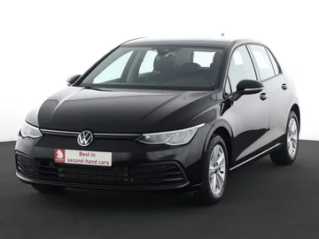 VOLKSWAGEN Golf (2024)