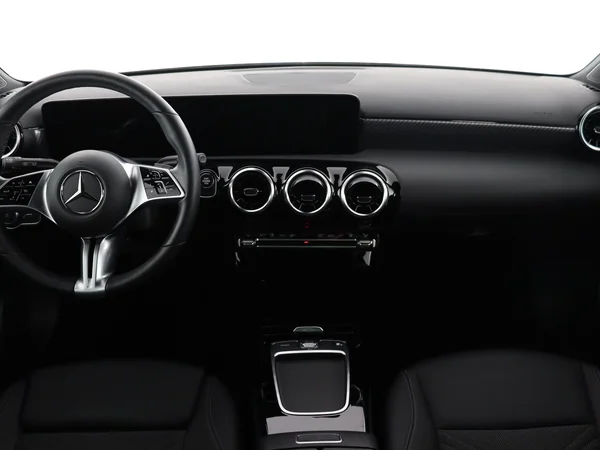 MERCEDES A 250 (2023) — foto 32 van 32